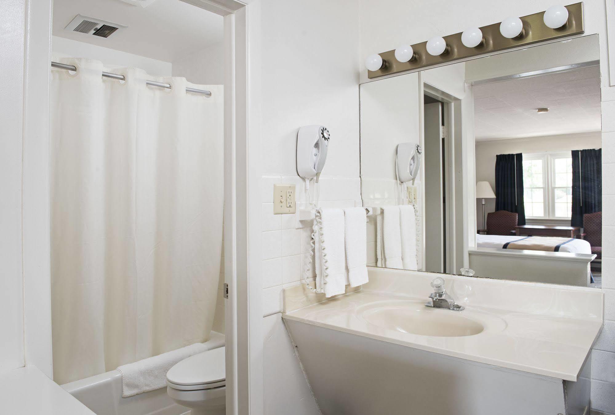 Travelers Rest Motel Интеркорс Экстерьер фото