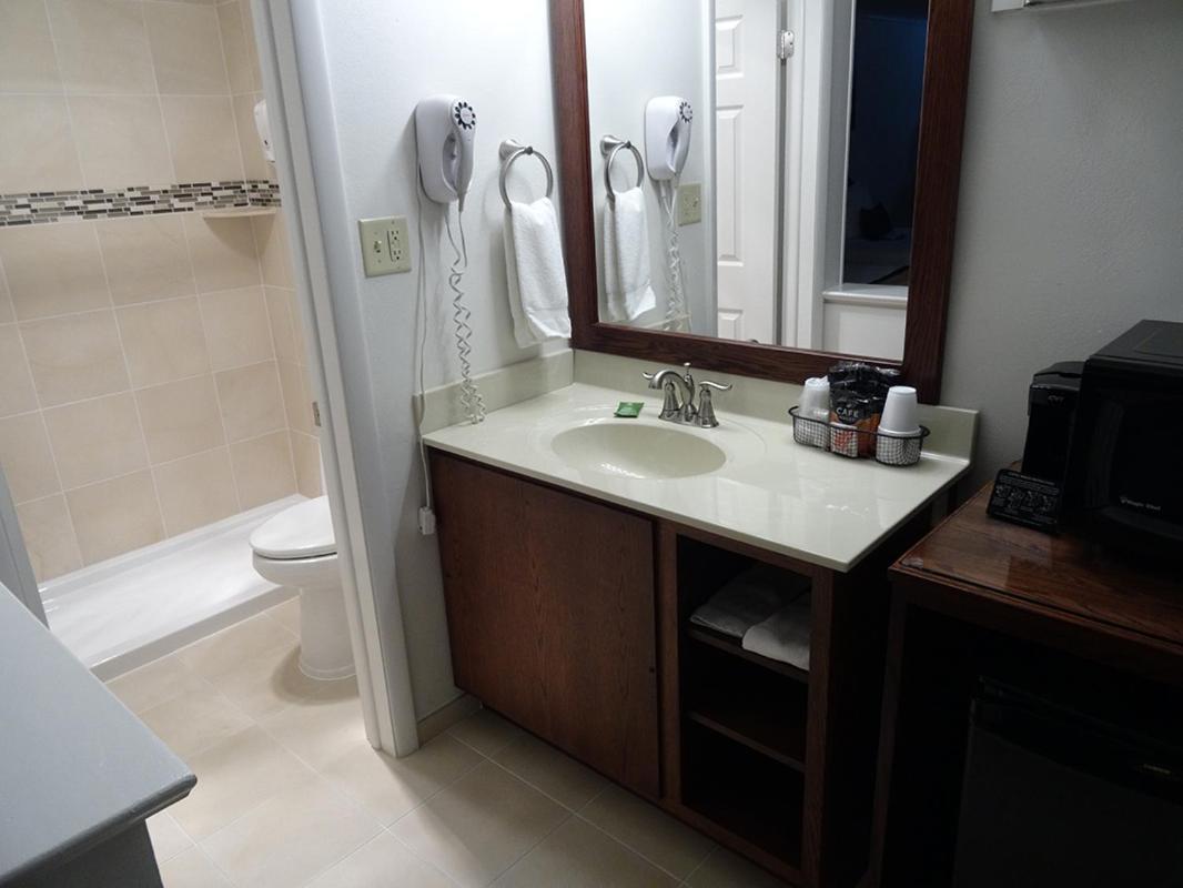 Travelers Rest Motel Интеркорс Экстерьер фото